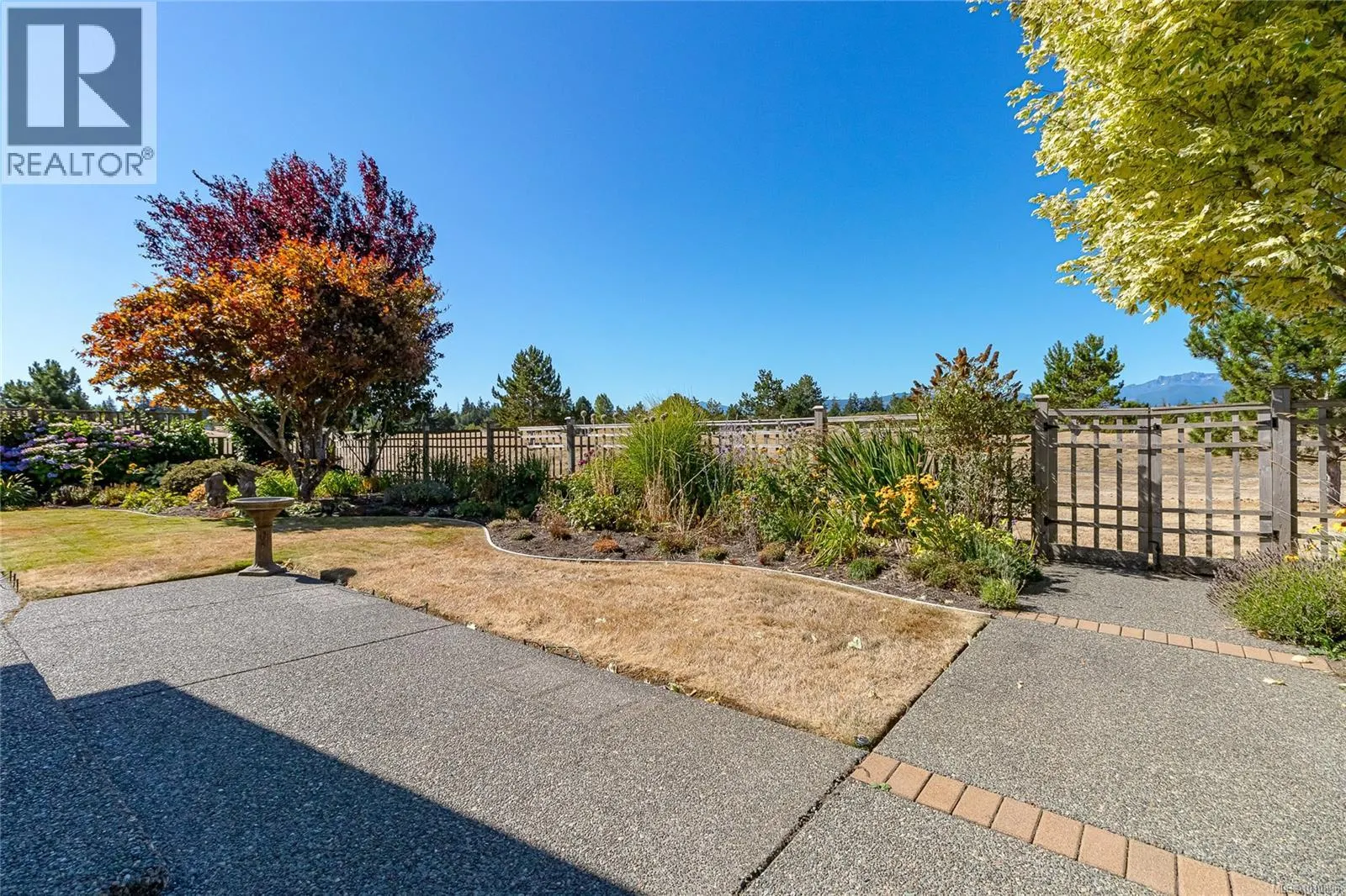 1118 Roberton Blvd