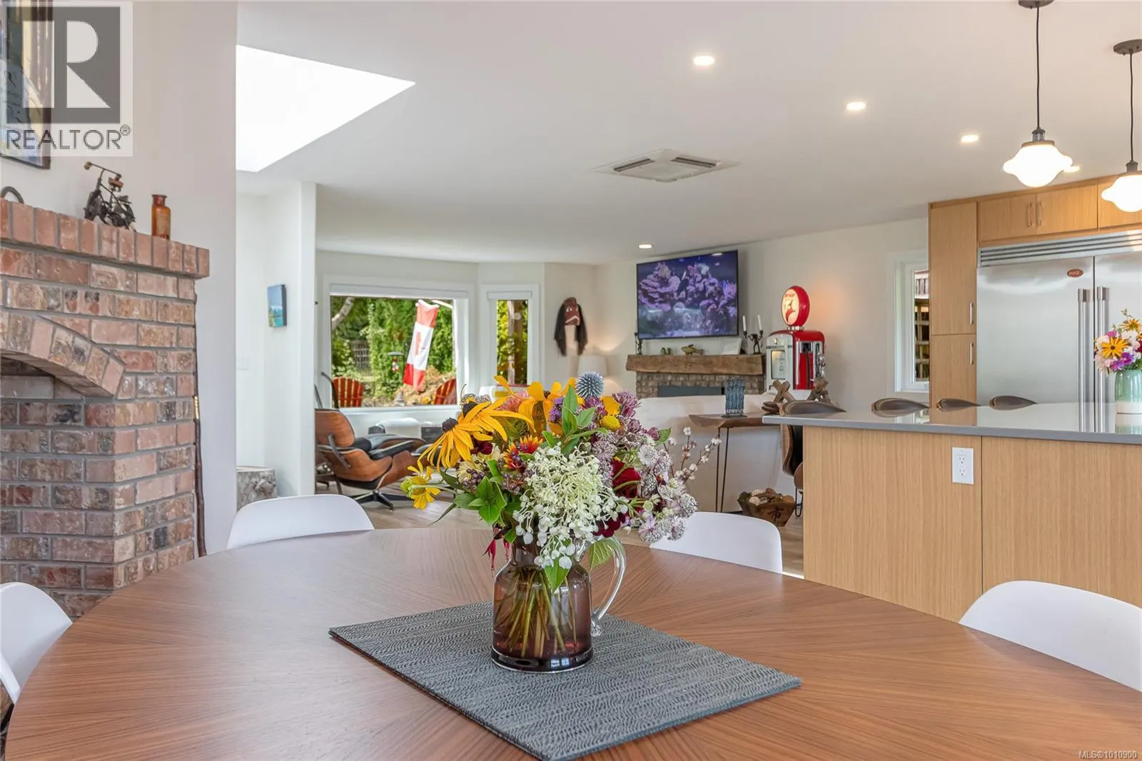 143 Denman Dr