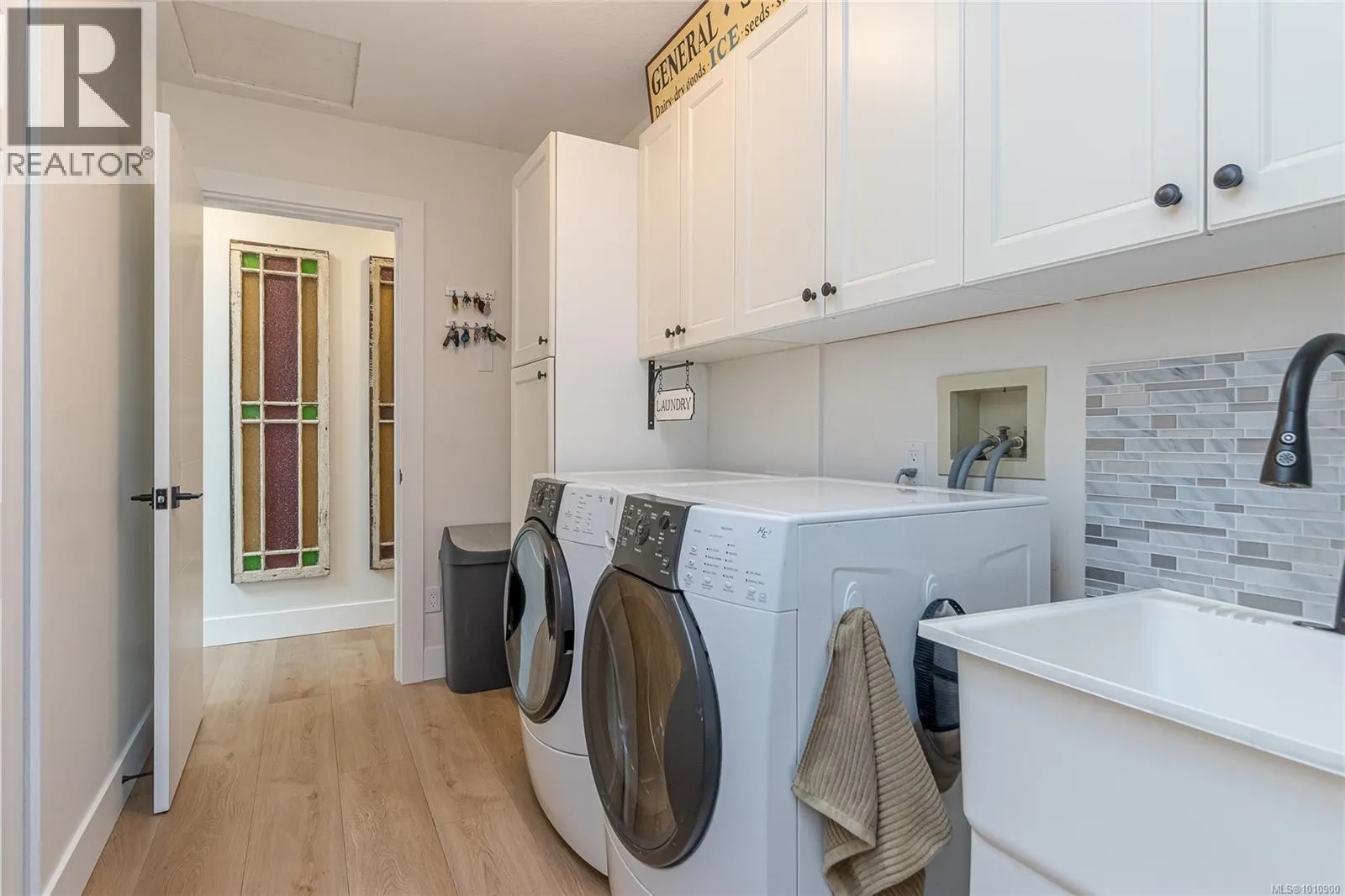 143 Denman Dr