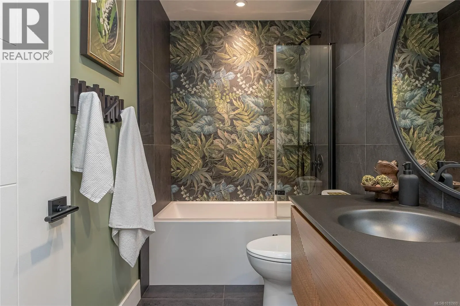 143 Denman Dr