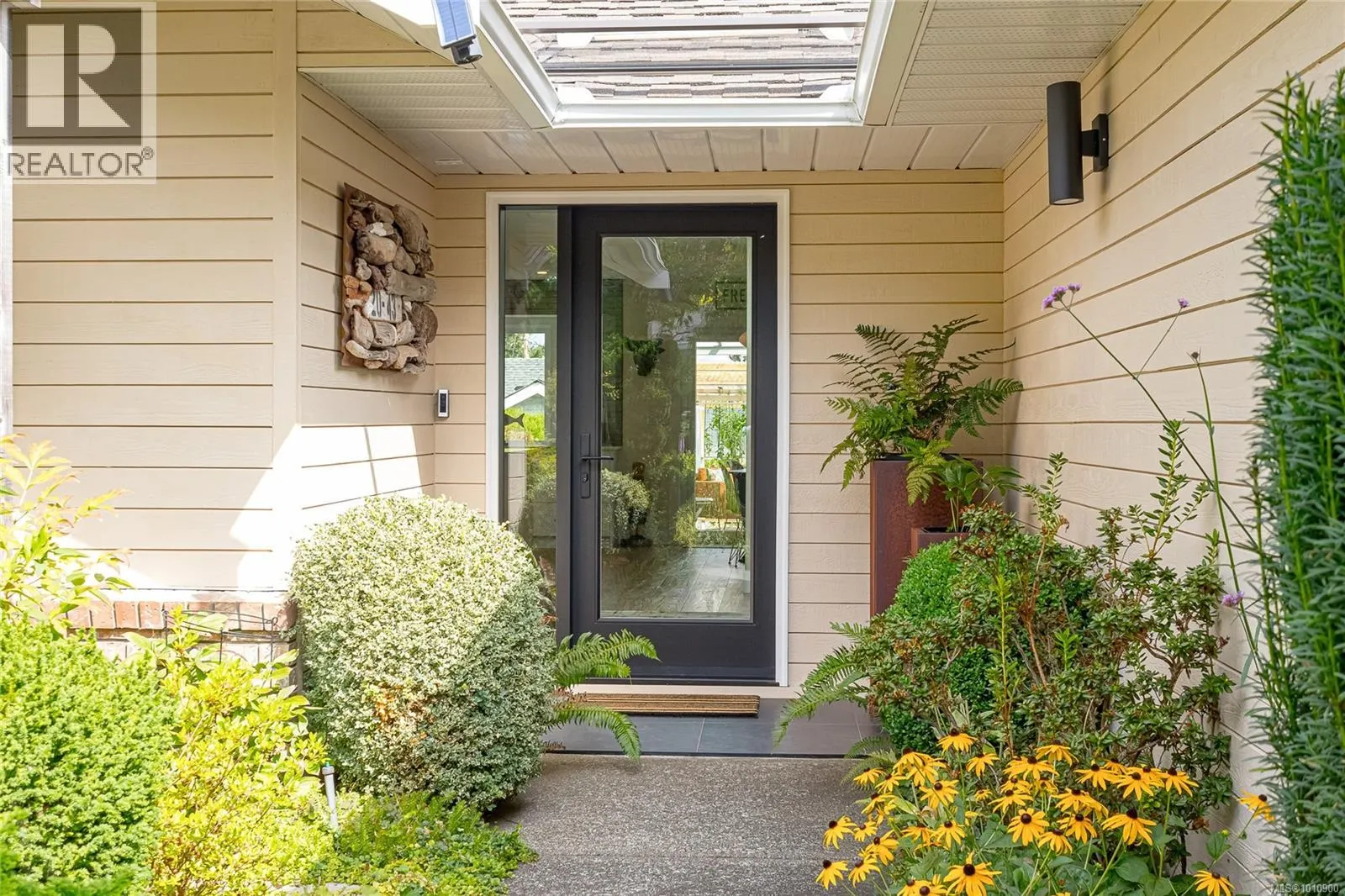 143 Denman Dr