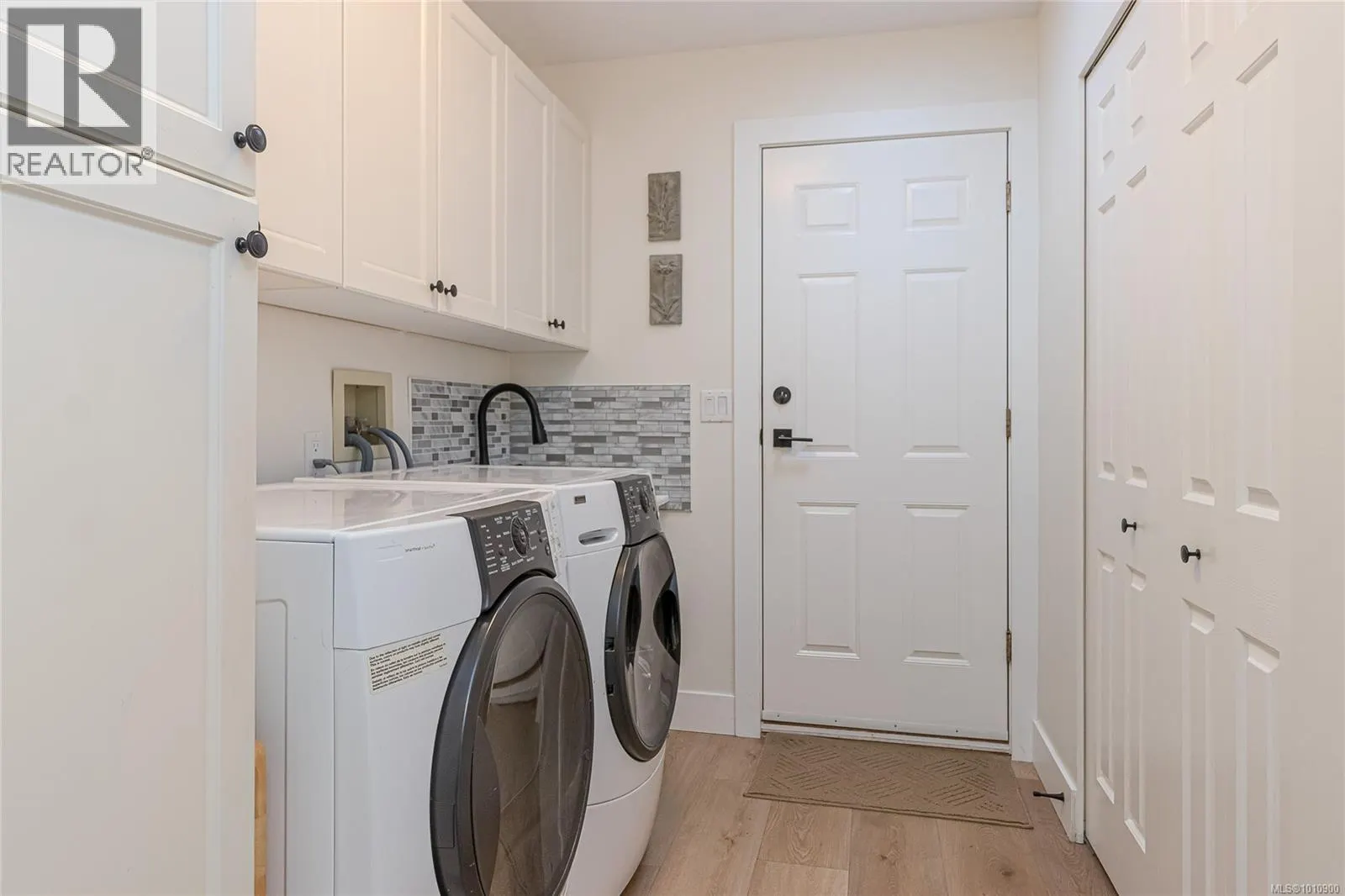 143 Denman Dr