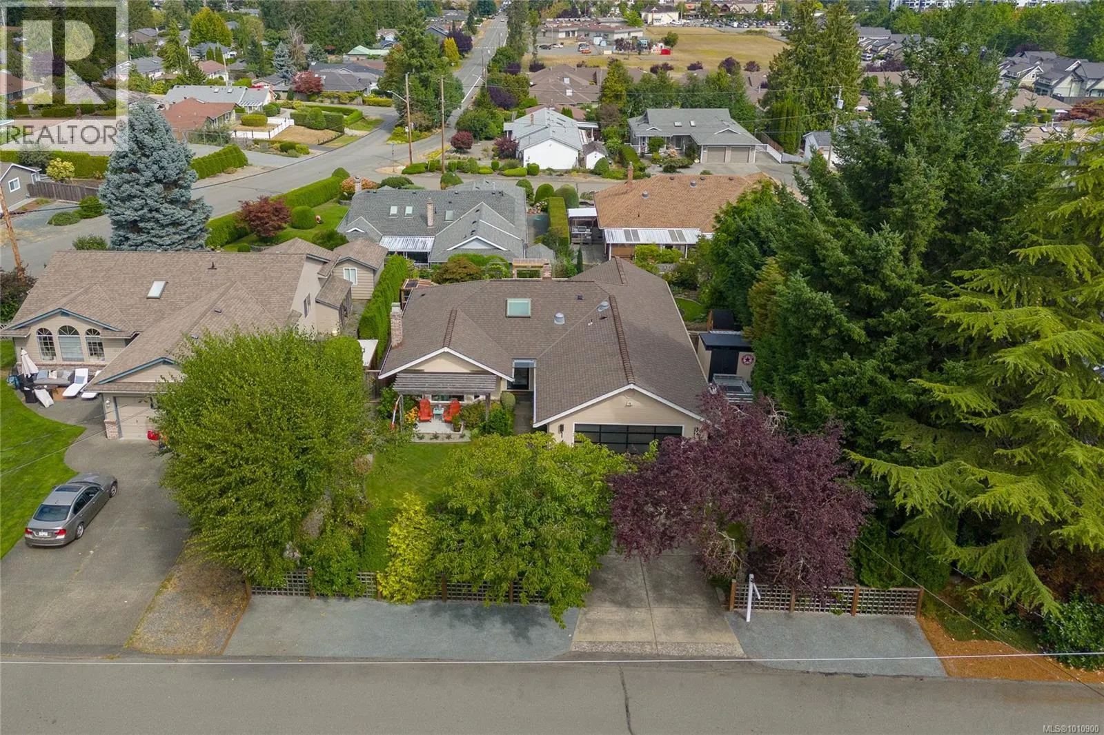 143 Denman Dr