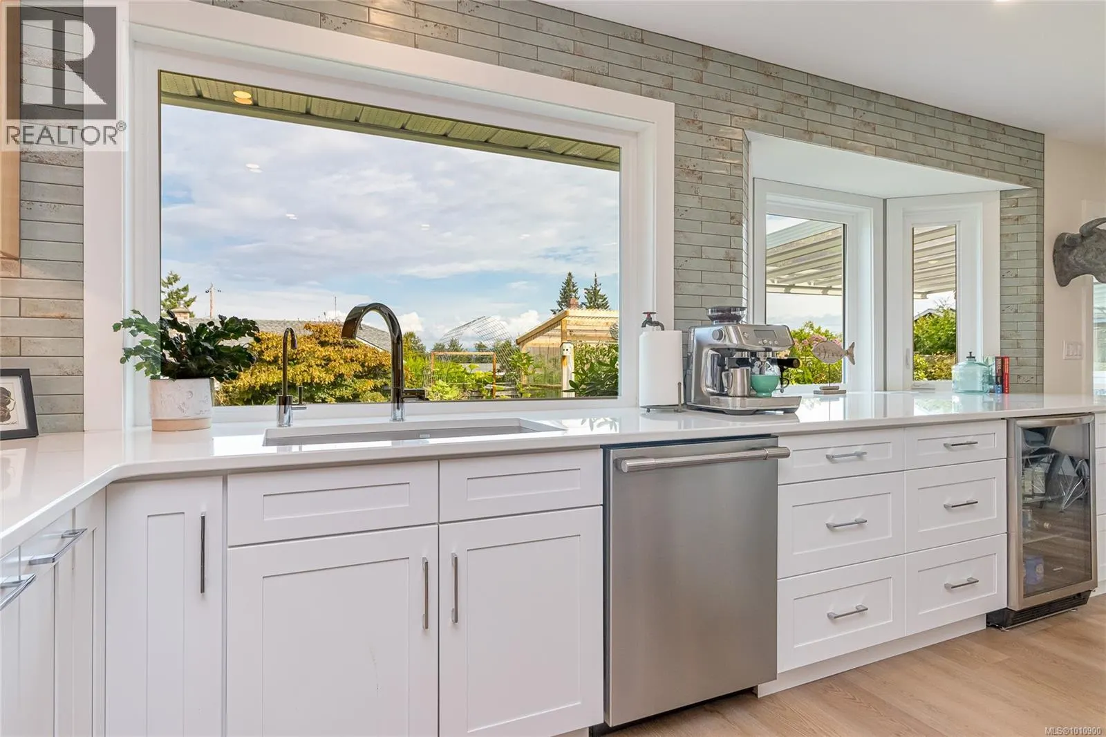 143 Denman Dr