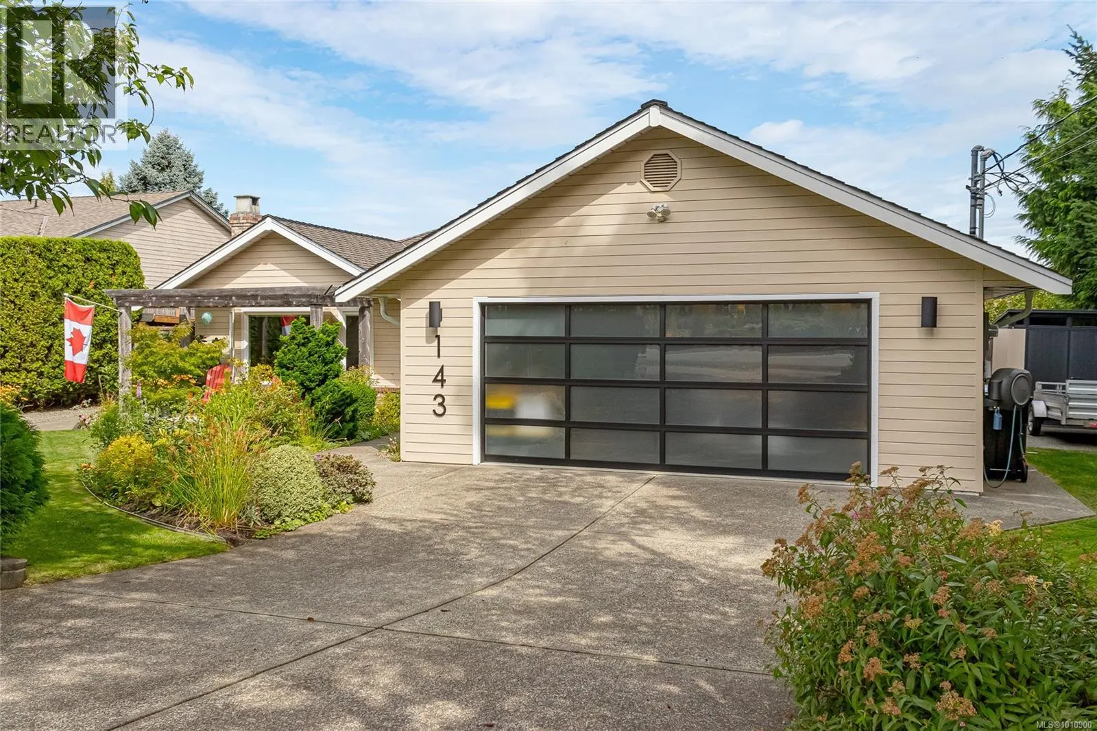 143 Denman Dr