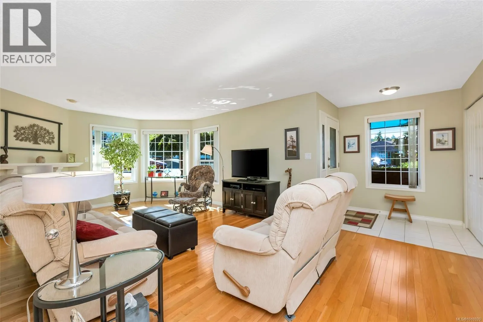 6100 Denali Dr