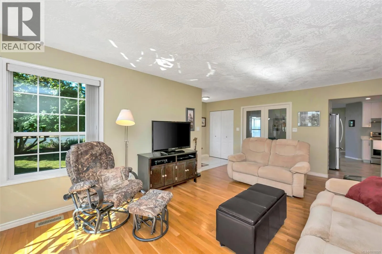 6100 Denali Dr