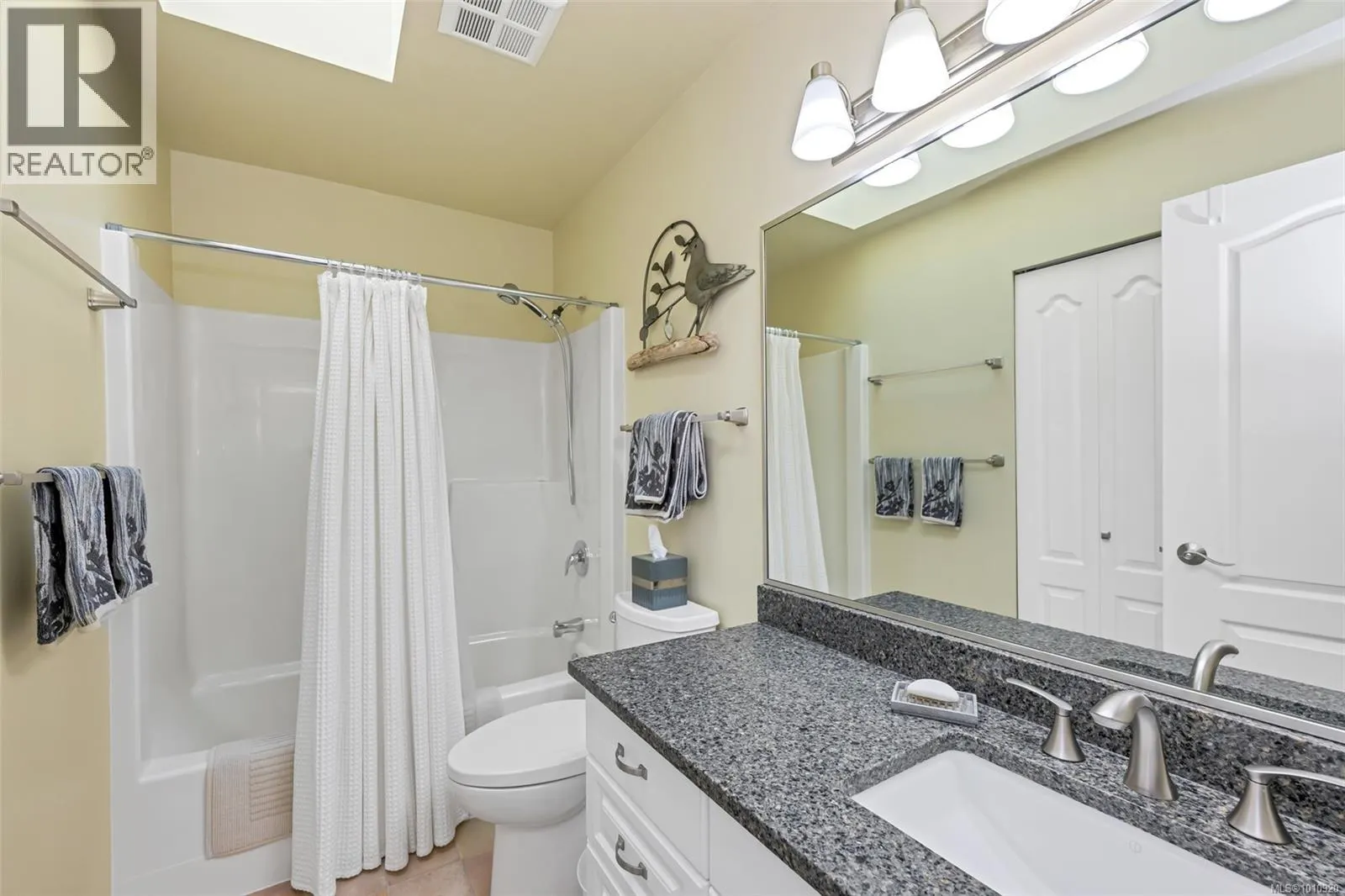 6100 Denali Dr