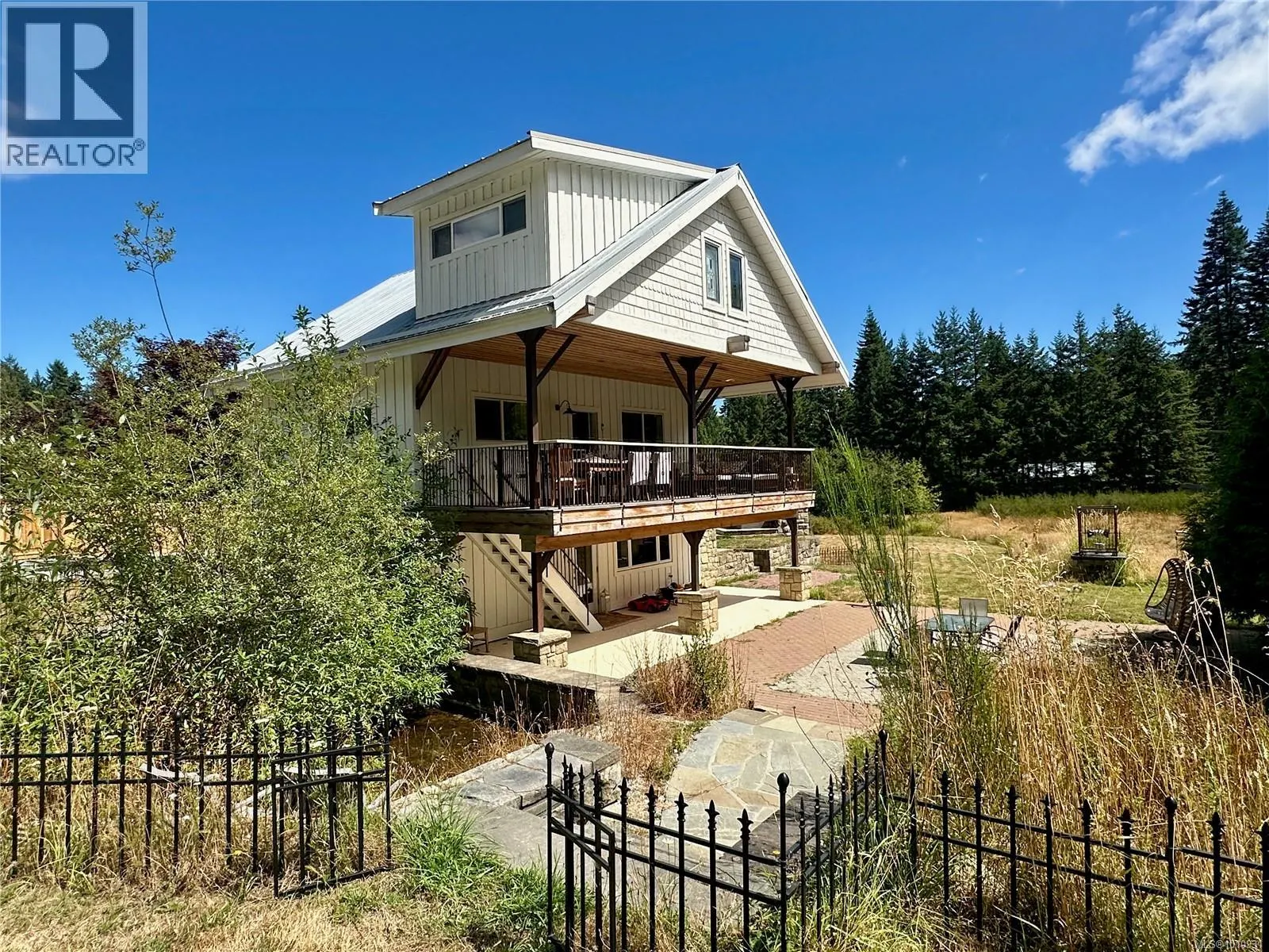 1502 Fulford-Ganges Rd