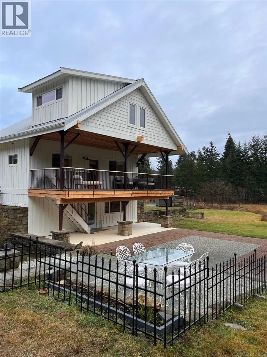 1502 Fulford-Ganges Rd