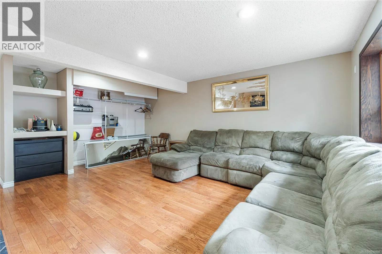 2100 Cinnabar Dr