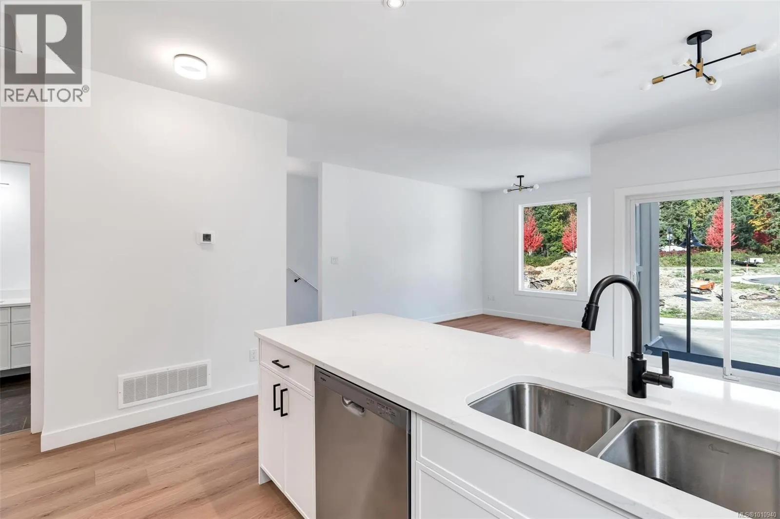 108 Plante Cres