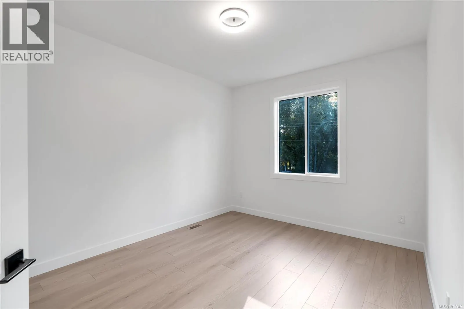 108 Plante Cres