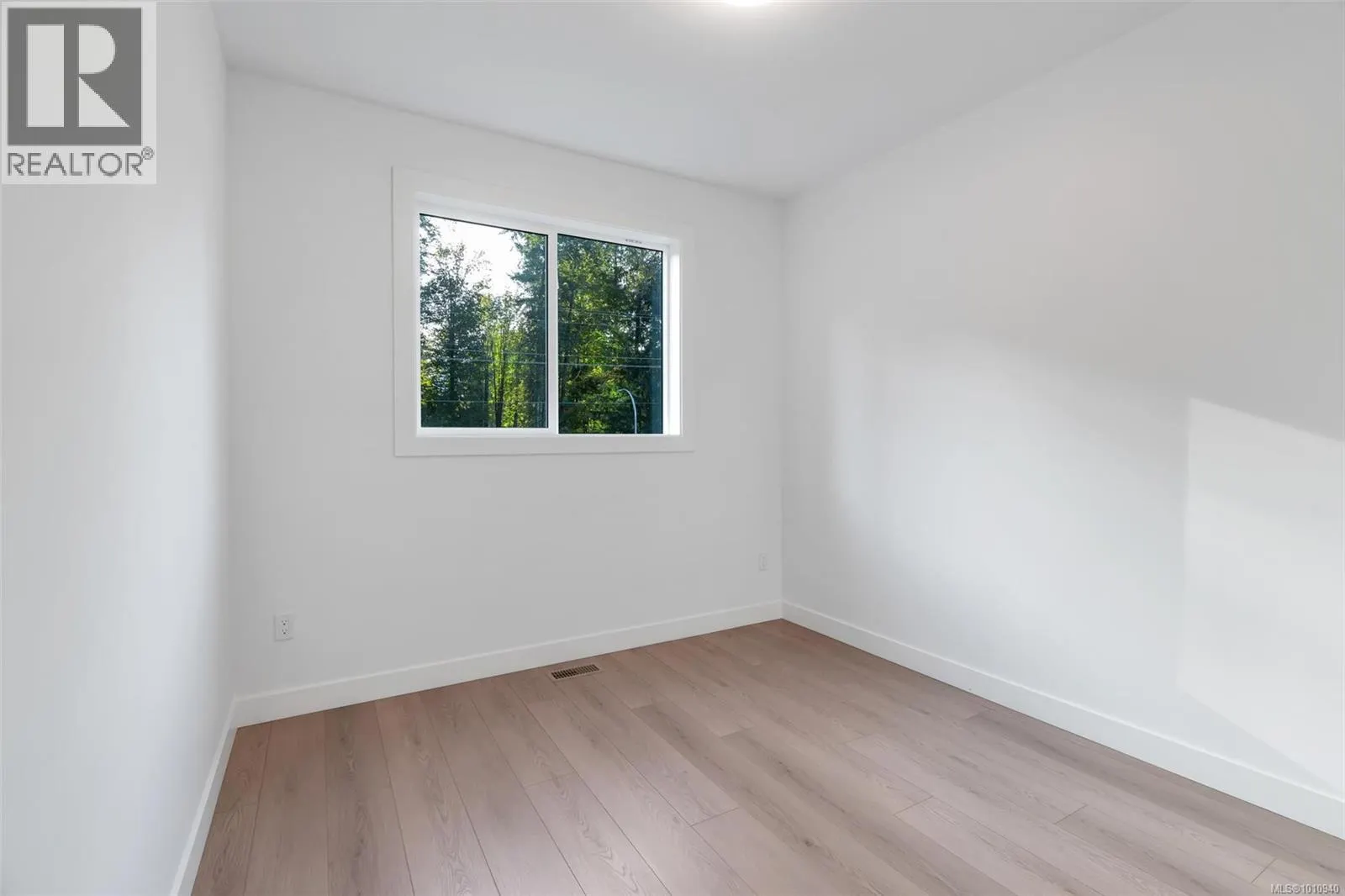 108 Plante Cres