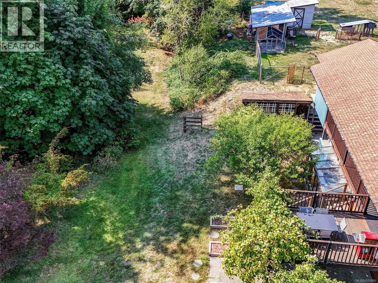 510 Voutrait Rd