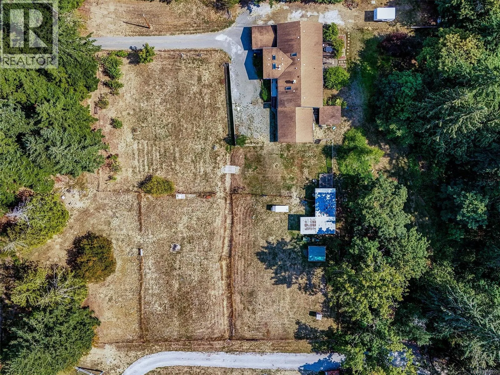 510 Voutrait Rd