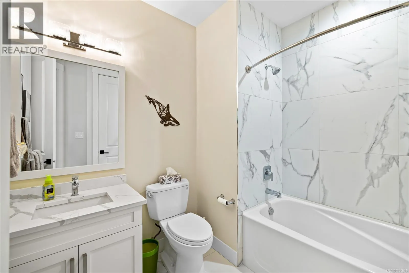 1004 Brookfield Cres