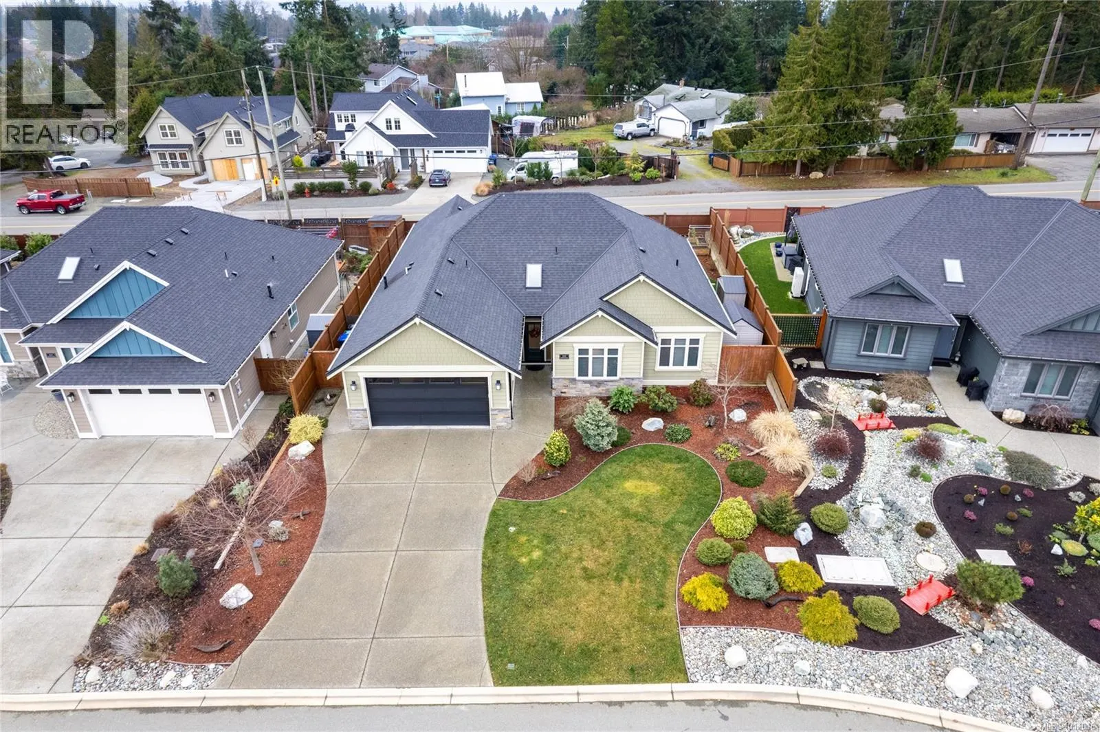1004 Brookfield Cres