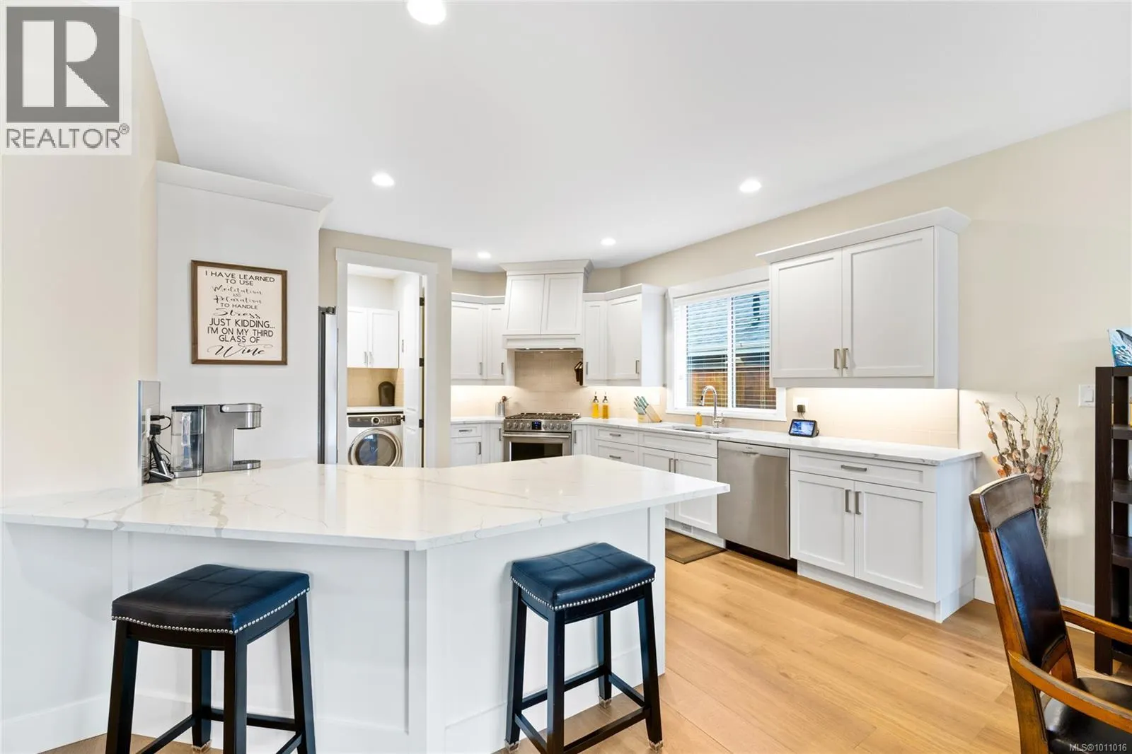 1004 Brookfield Cres