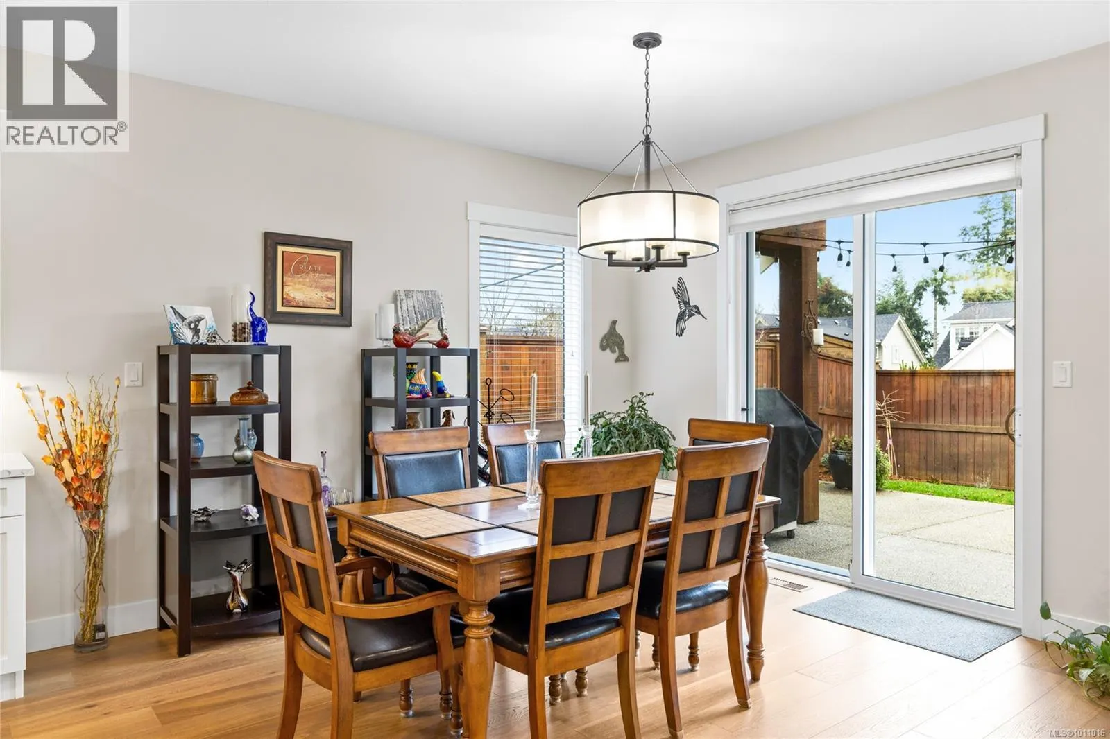 1004 Brookfield Cres