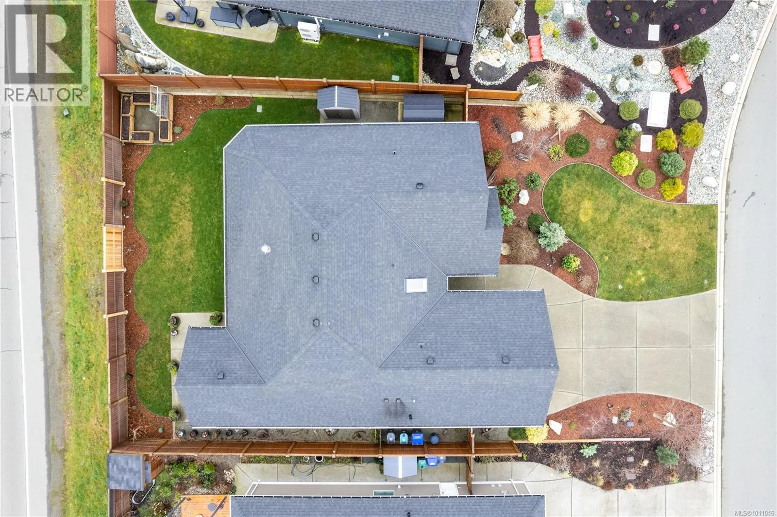 1004 Brookfield Cres