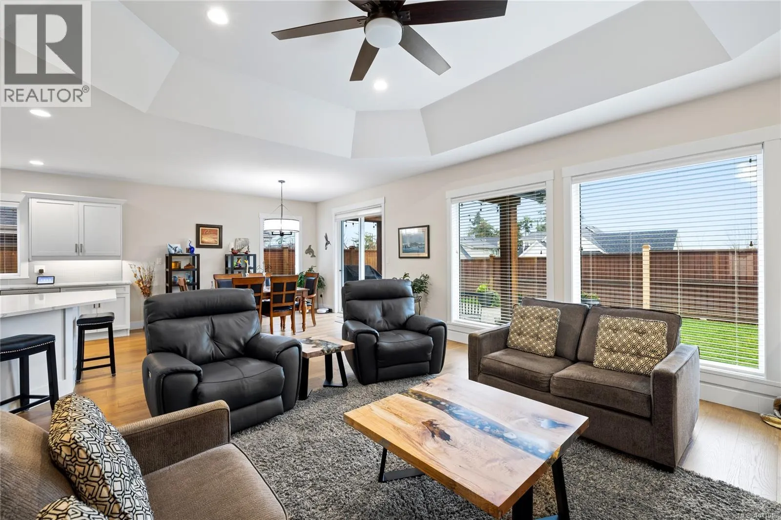 1004 Brookfield Cres
