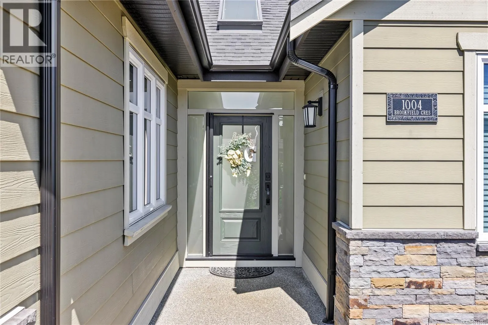 1004 Brookfield Cres