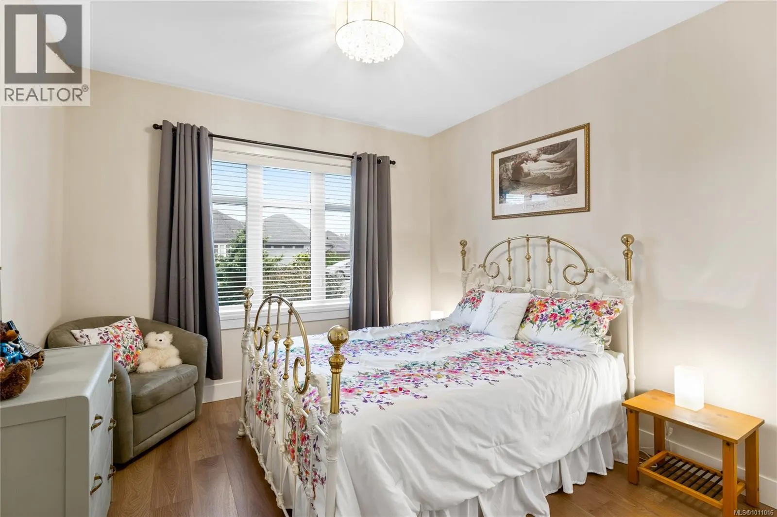 1004 Brookfield Cres