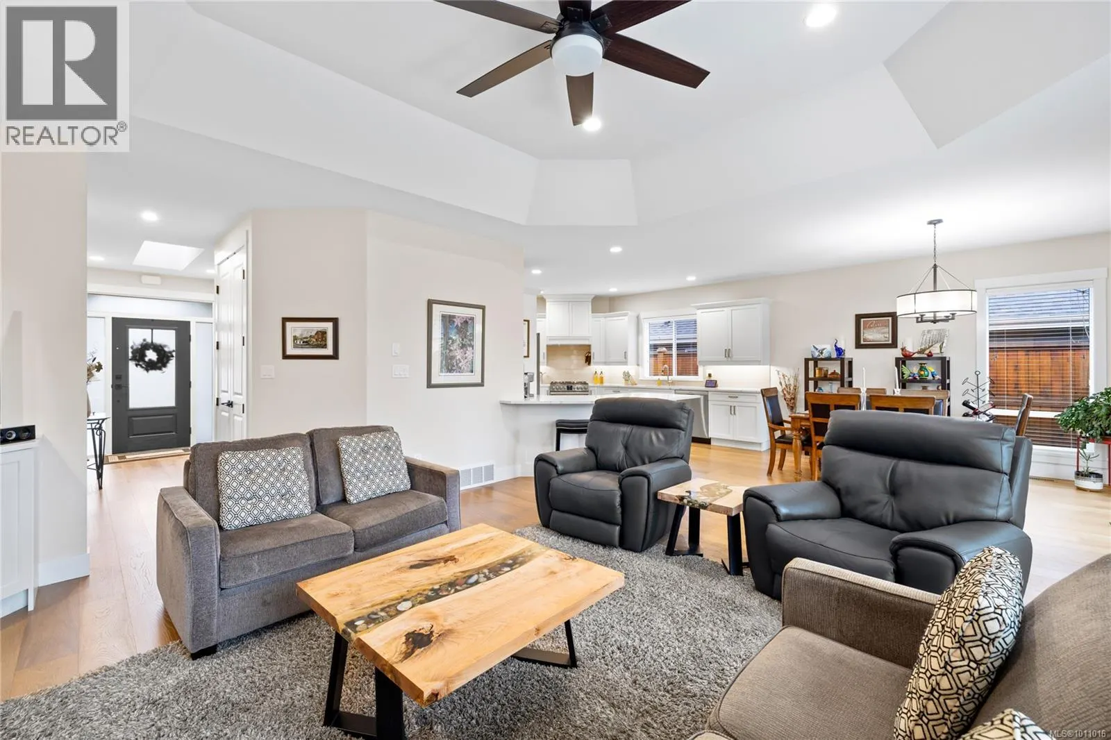 1004 Brookfield Cres