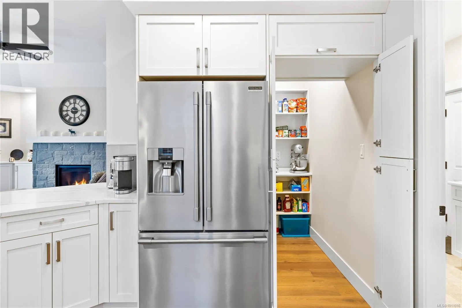 1004 Brookfield Cres