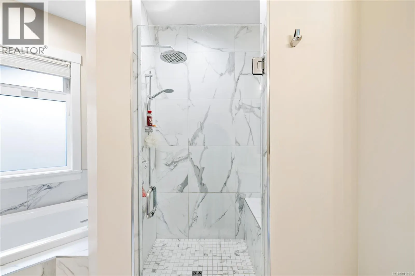 1004 Brookfield Cres