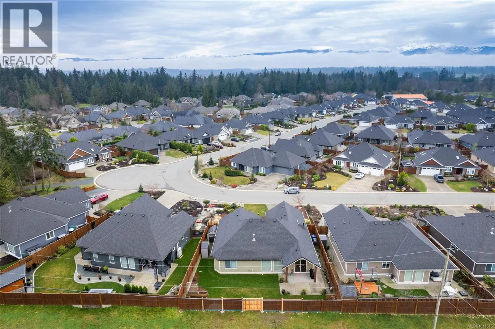 1004 Brookfield Cres
