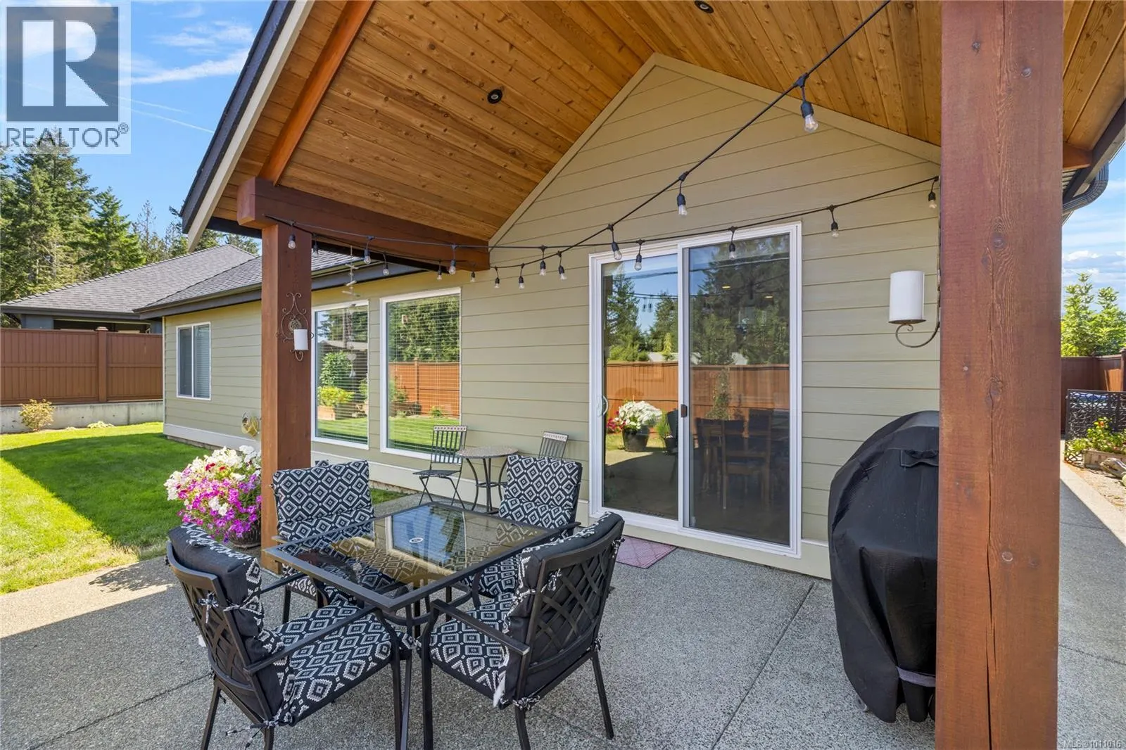 1004 Brookfield Cres