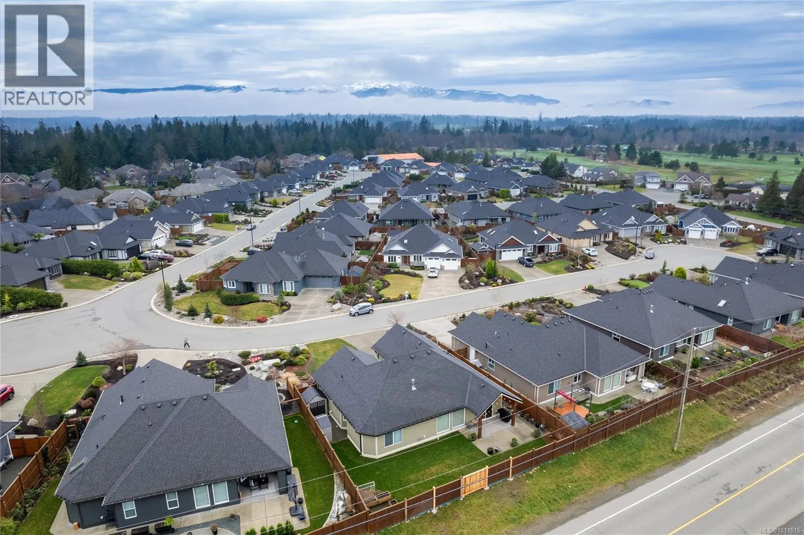 1004 Brookfield Cres