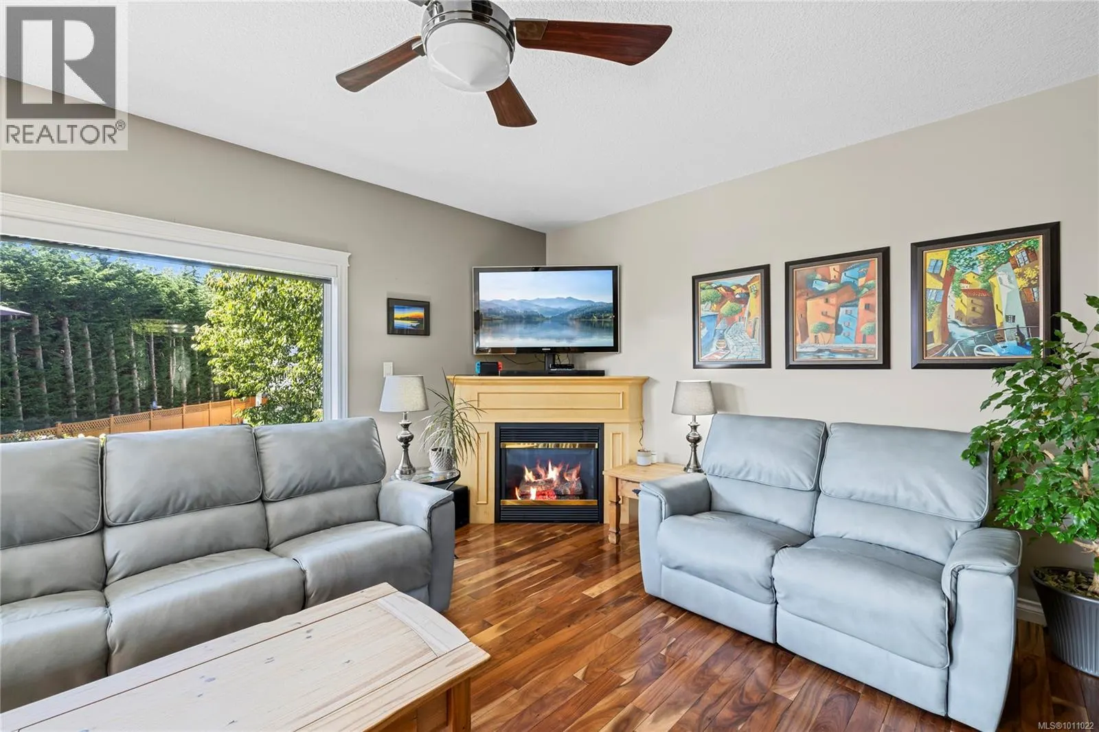 6127 Kiara Pl