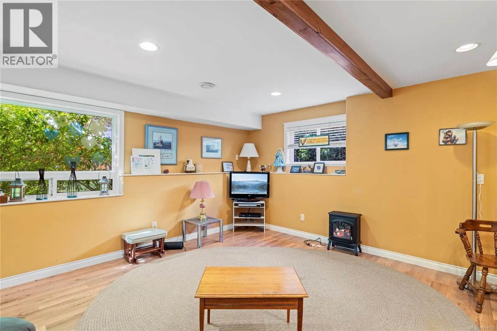 6127 Kiara Pl