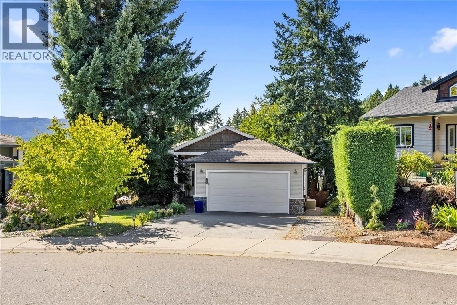 6127 Kiara Pl