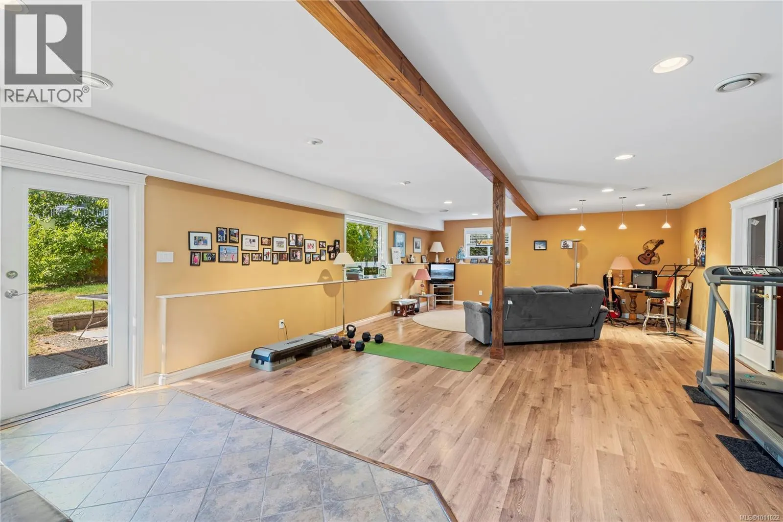 6127 Kiara Pl