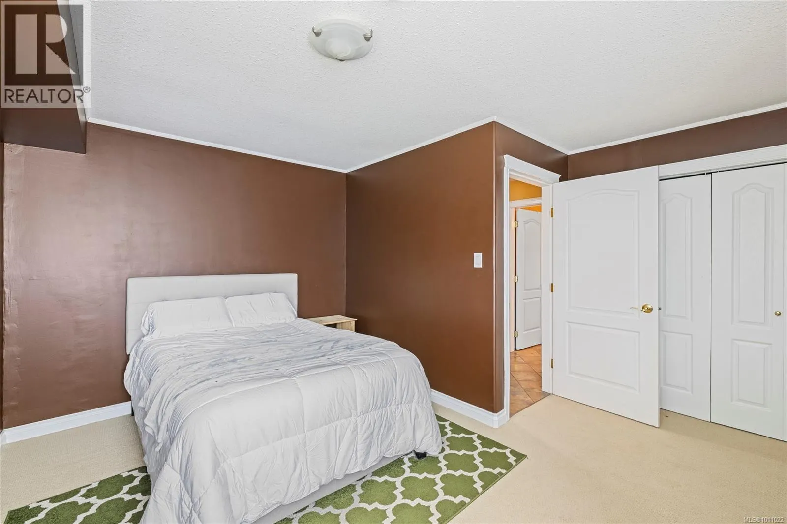 6127 Kiara Pl