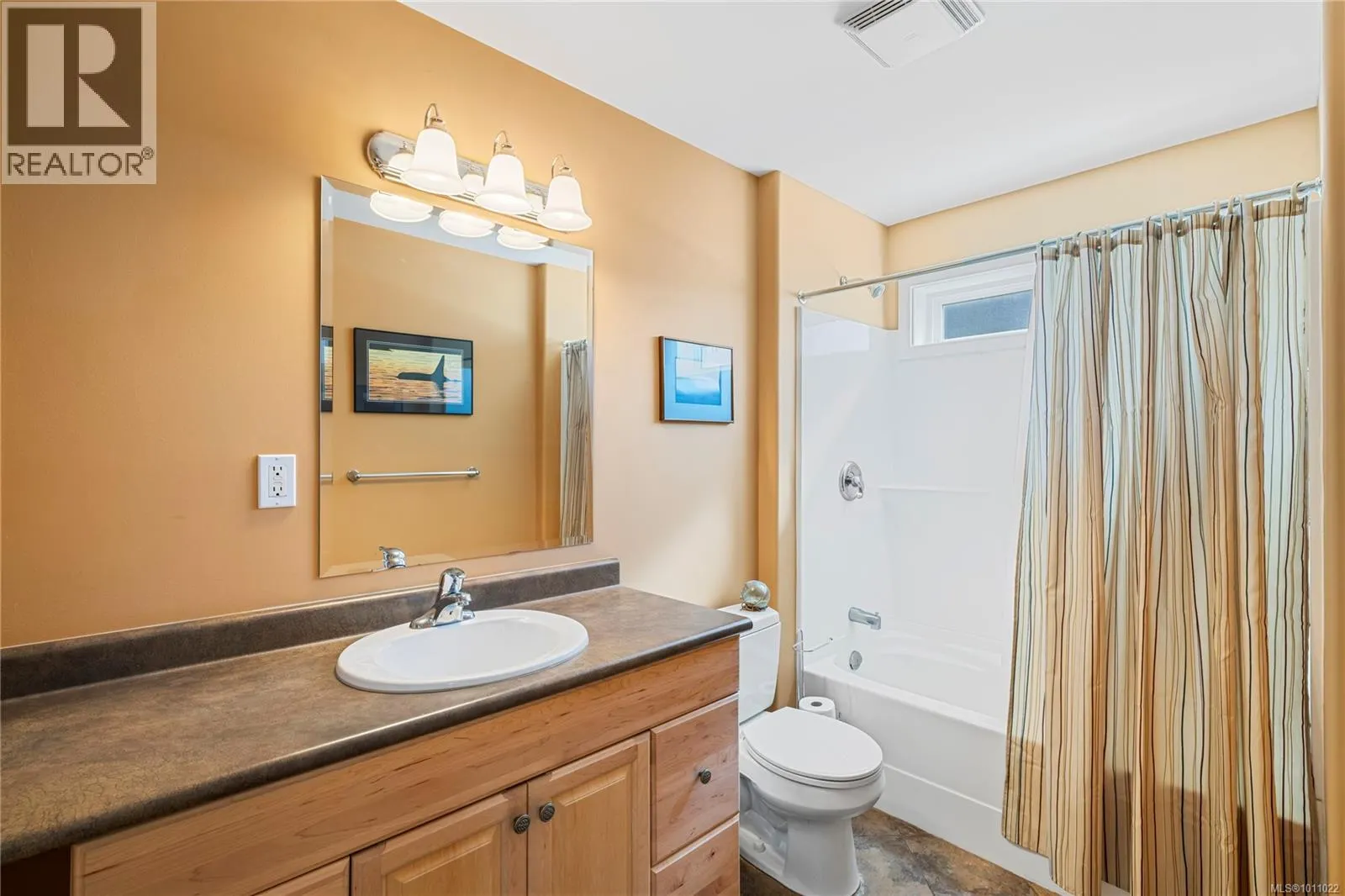 6127 Kiara Pl
