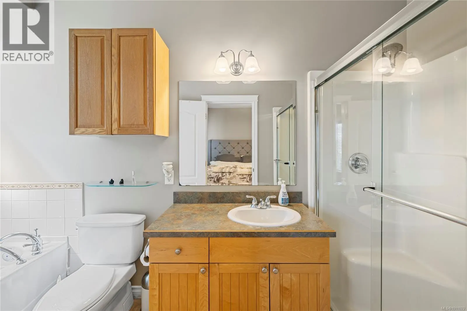 6127 Kiara Pl