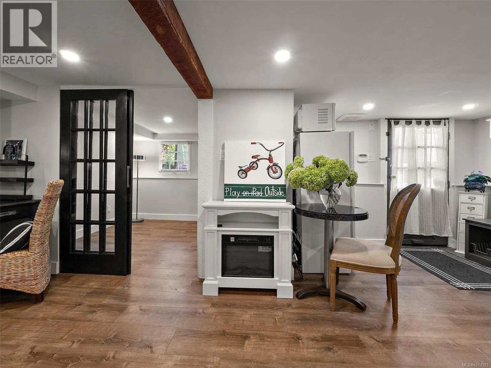 1215 Vista Hts
