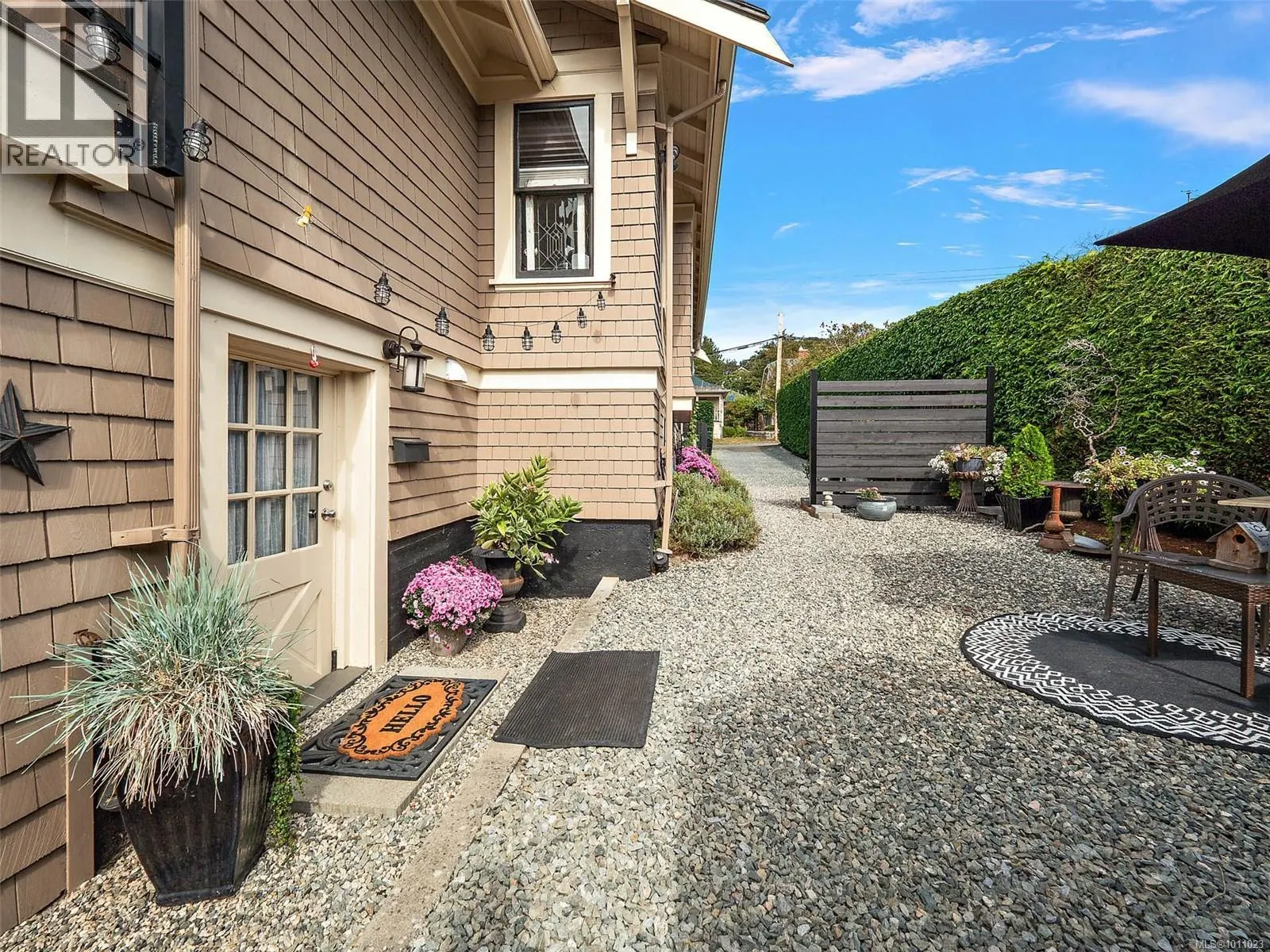 1215 Vista Hts