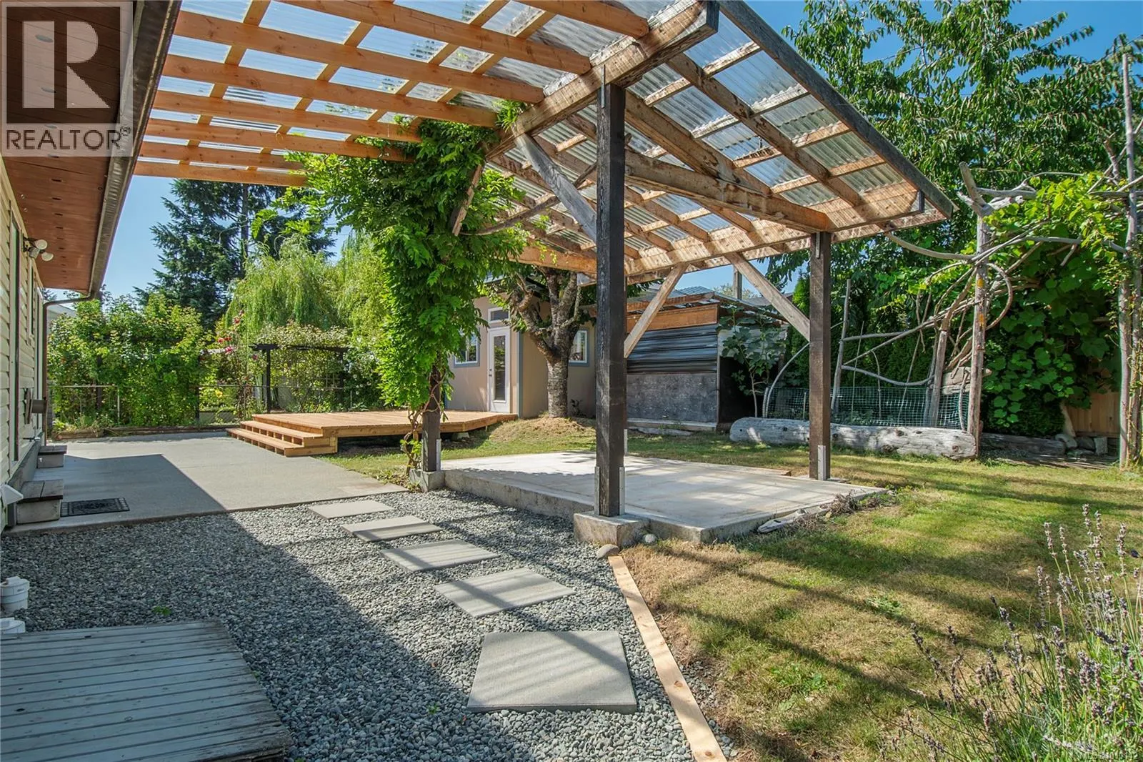 3610 Dakota Dr