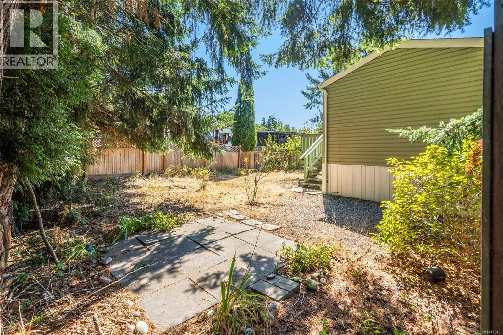 26 6820 Parklands Pl