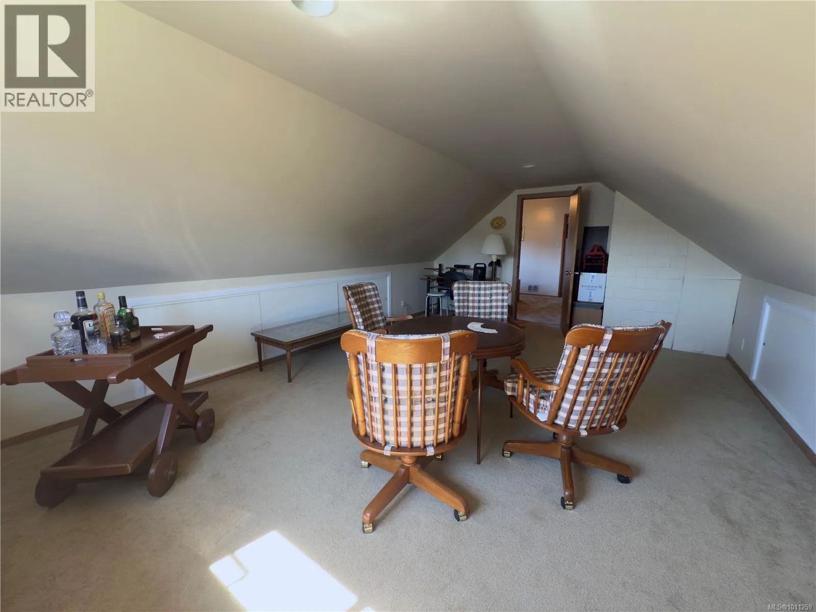 84 Ridgeview Pl