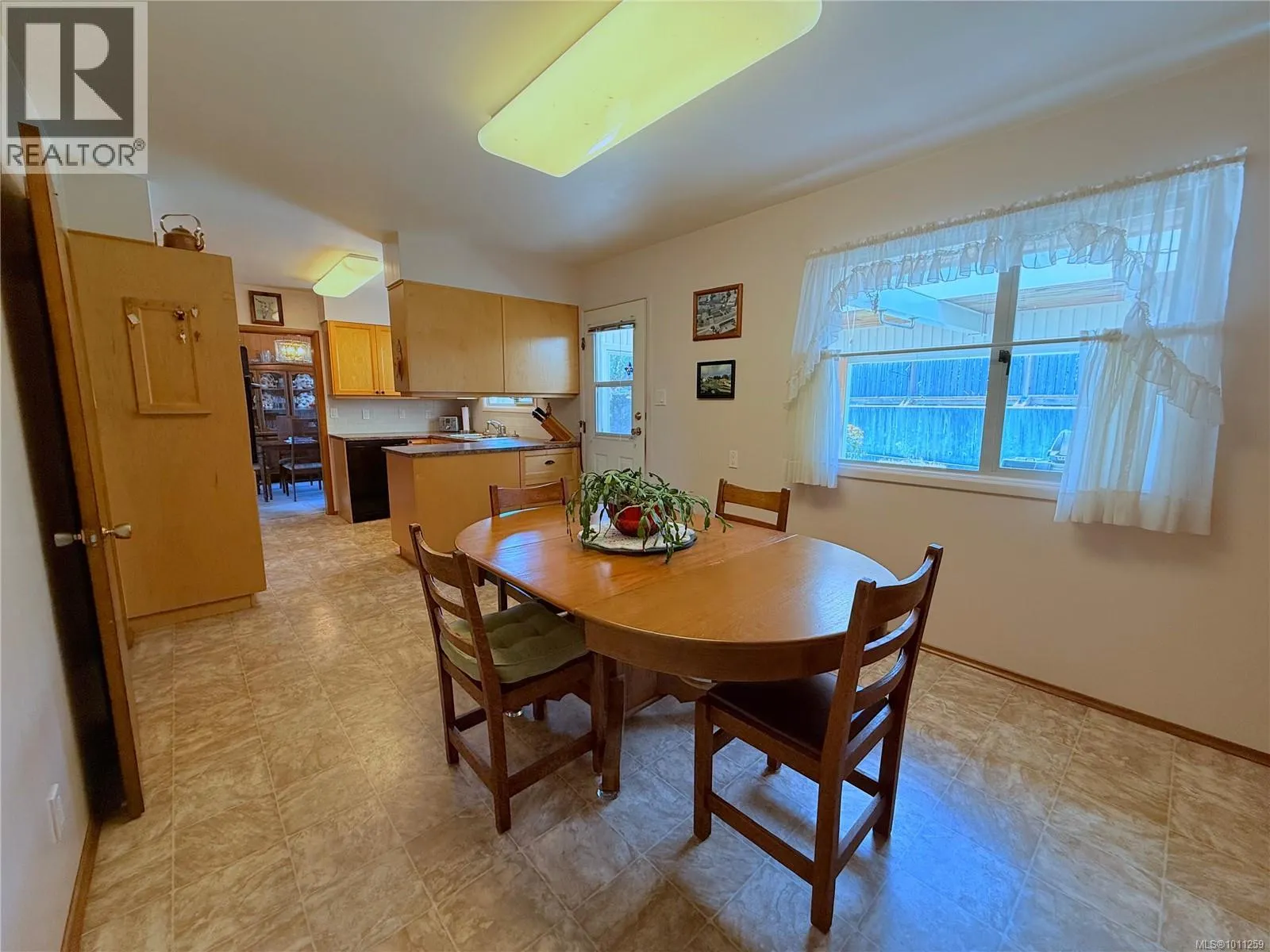 84 Ridgeview Pl