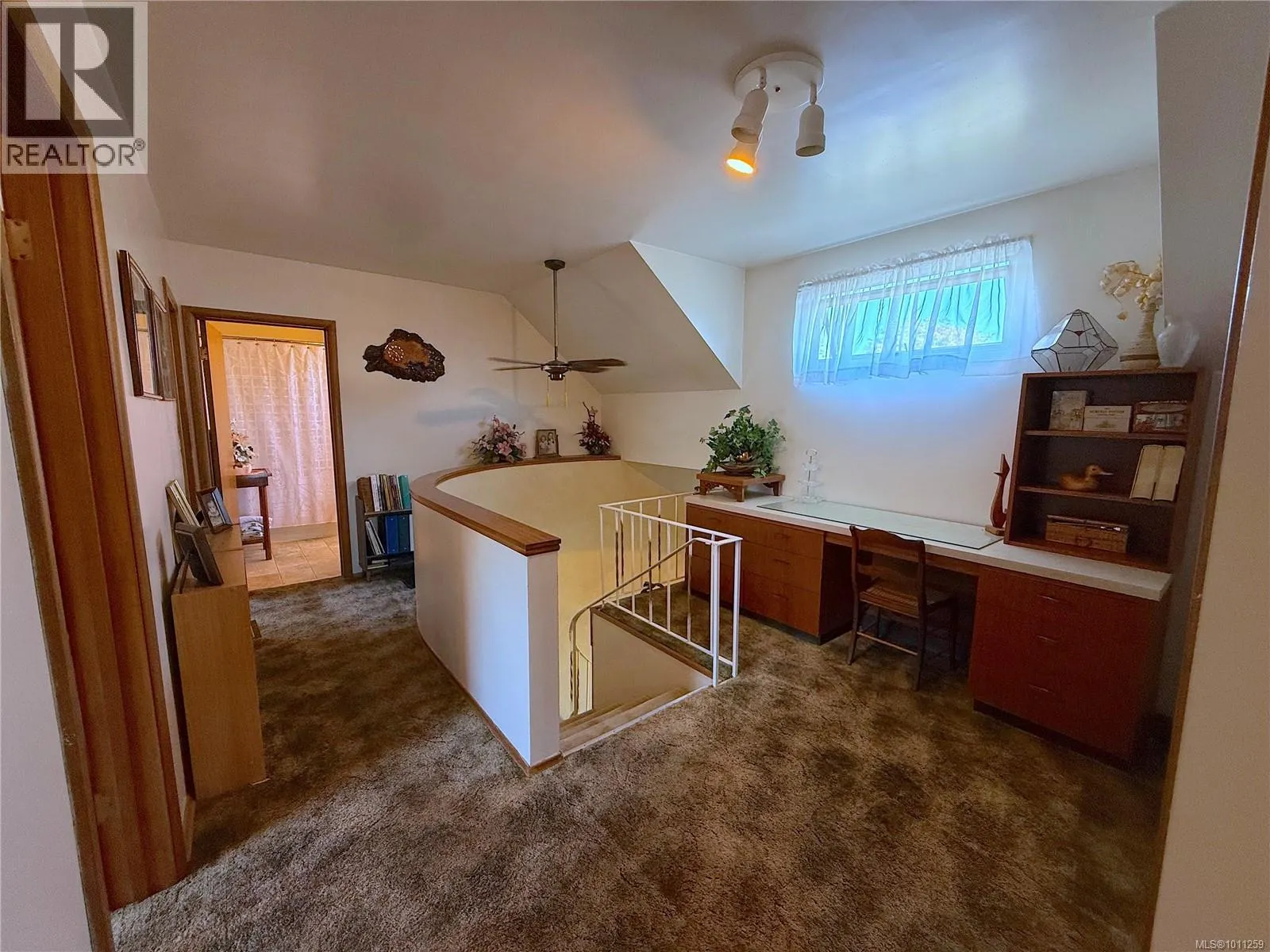 84 Ridgeview Pl