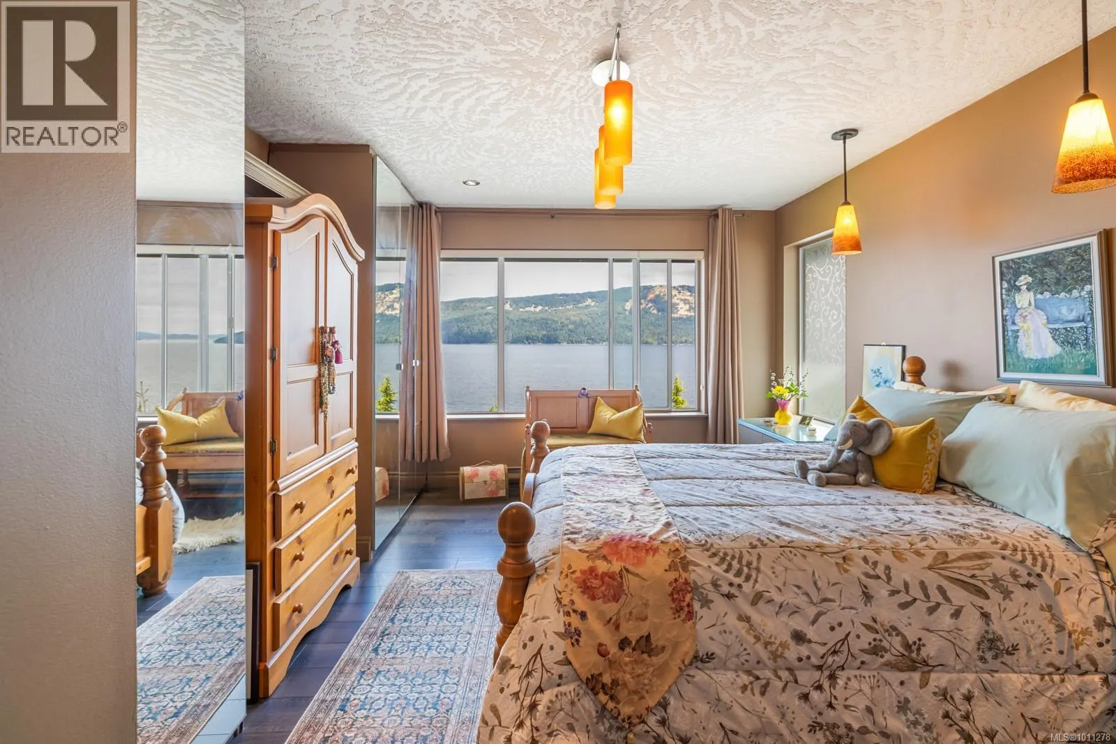 505 Marine View