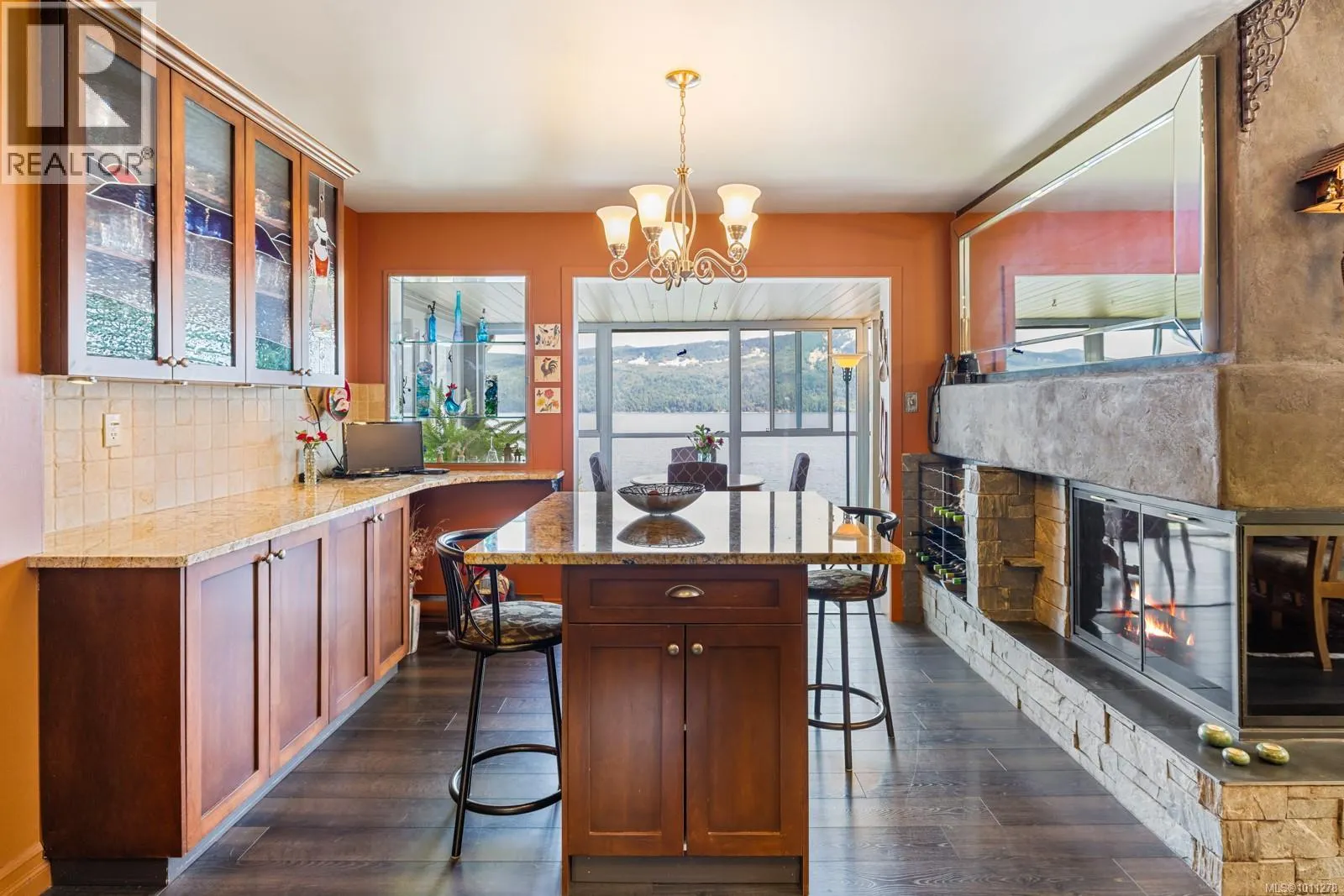 505 Marine View